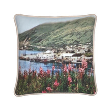 Load image into Gallery viewer, Alaska Kodiak 1950s Silk Pillow