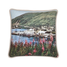 Load image into Gallery viewer, Alaska Kodiak 1950s Silk Pillow