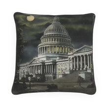 Indlæs billede til gallerivisning Washington DC Capitol Moon Luxury Pillow