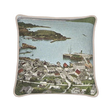 Indlæs billede til gallerivisning Alaska Wrangell Birdseye View Silk Pillow
