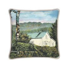 Indlæs billede til gallerivisning Alaska Wrangell Kicksetti Kadasha Totem 1939 Silk Pillow
