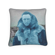Indlæs billede til gallerivisning Arctic Explorer Admiral Richard Byrd at Alaska’s Muir Glacier Luxury Pillow
