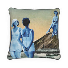 Indlæs billede til gallerivisning Miss Alaska 1922 at Taku Glacier Luxury Pillow
