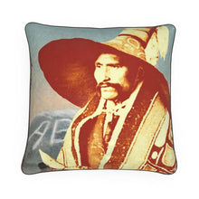Indlæs billede til gallerivisning Alaska Skagway ANB Yah-Kwan Luxury Pillow
